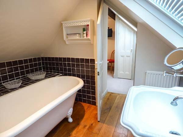 Honeypot Cottage ケンダル エクステリア 写真